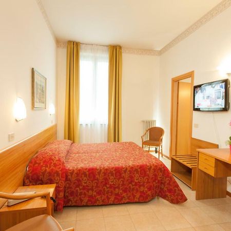 Albergo Vittoria Salsomaggiore Terme Εξωτερικό φωτογραφία